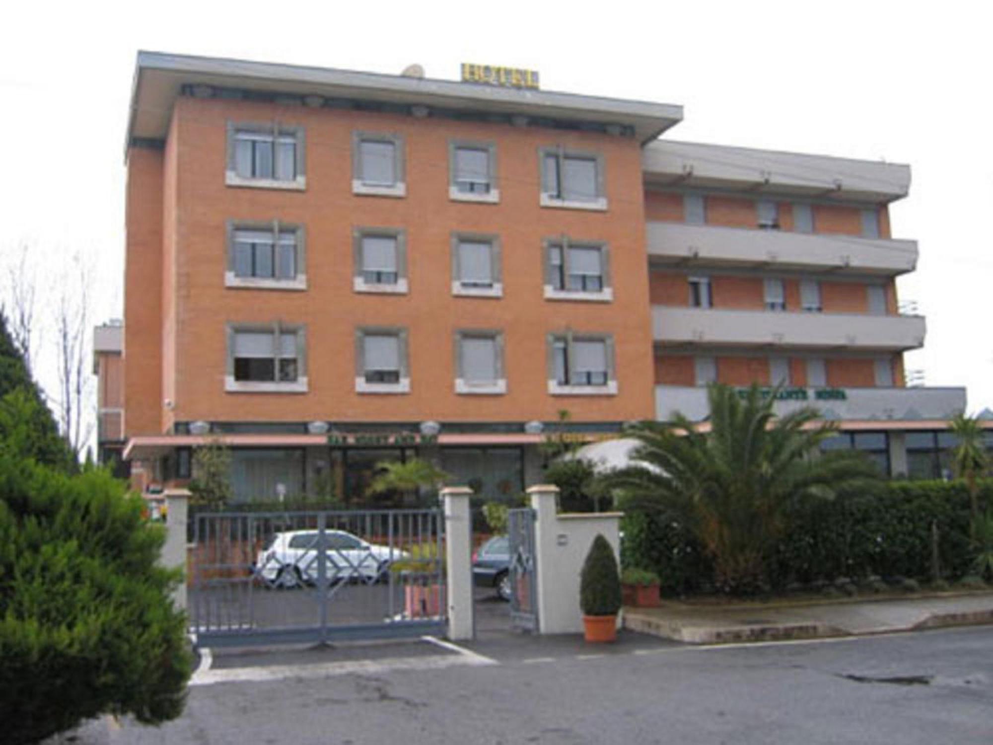 Hotel Excelsior Monticchio  Extérieur photo